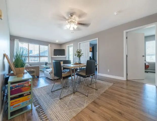 2 Bedroom 2 Bathroom + Den Unit steps from MRU | 35 Richard Ct SW, Calgary - Photo 1