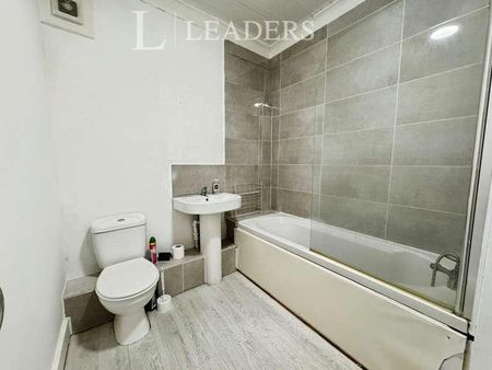 Carnarvon Road, Clacton-on-sea, CO15 - Photo 3