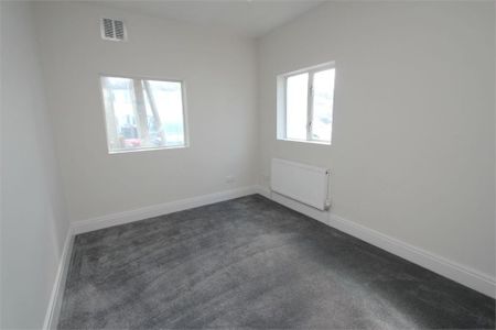 1 bedroom ground floor maisonette to rent - Photo 5