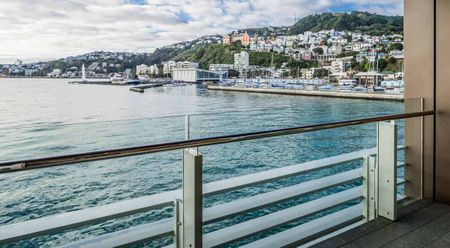 ORIENTAL BAY - Clyde Quay Wharf - Stunning Apartment - Photo 3