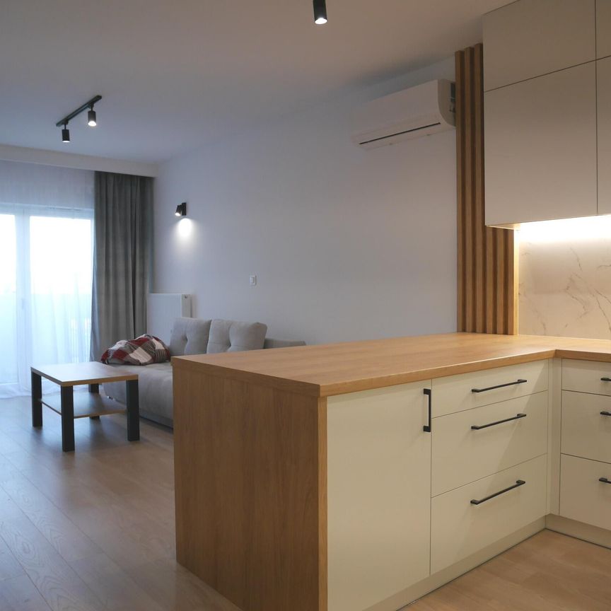 2 pokoje garaż klimatyzacja - Zdjęcie 1