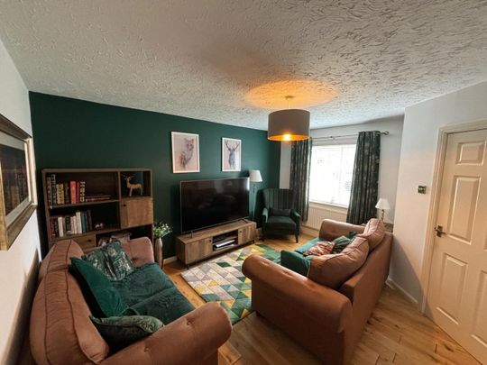 3 bedroom House To Let Total Size: 958 SQ FT - Photo 1