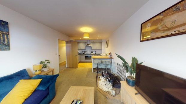 2 bedroom ground floor flat to rent - Photo 1