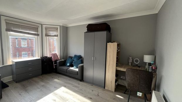 1 bedroom in a house share to rent - Photo 1