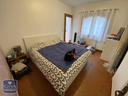 Location Appartement 4 pièces 121m² LA SEYNE SUR MER 83500 - Photo 3