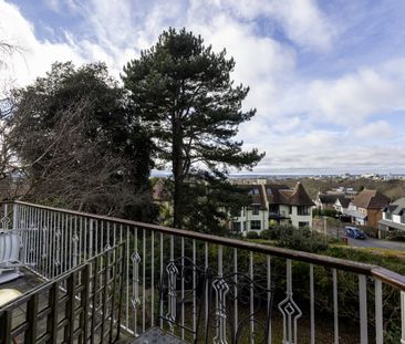2 bed flat to rent in Alton Road, BH14 - Photo 2
