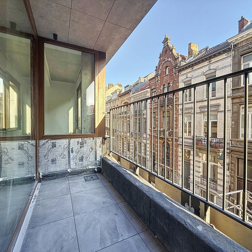 Flat - for rent - Photo 1