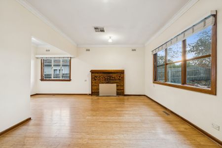 24 Lucknow St , MITCHAM - Photo 5