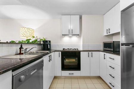 60/236 Pacific Highway, Crows Nest NSW 2065 - Apartment For Rent | Domain - Photo 3