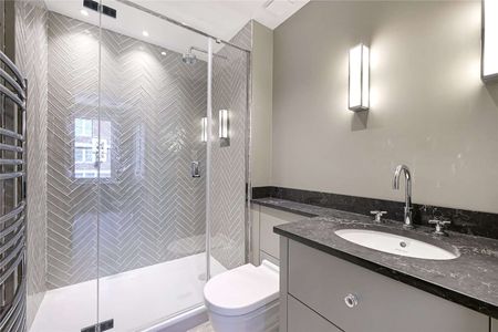 *3D Viewing Tour Available * A stunning high spec top floor flat in the heart of Shepherds Bush - Photo 5