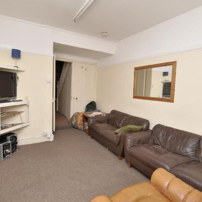 5 bedroom terraced house to rent - Photo 1
