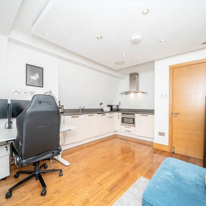 1 bedroom flat to rent - Photo 1