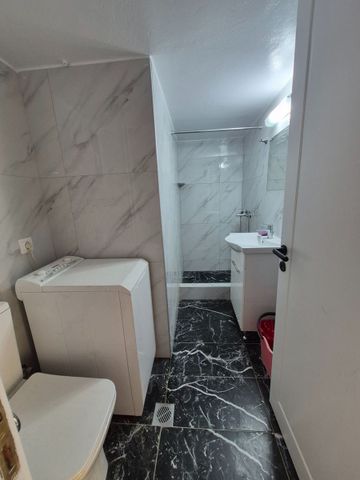 Studio/Γκαρσονιέρα για ενοικίαση Πλατεία Αττικής (Αττική) - Photo 5