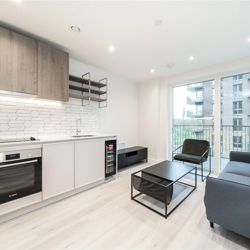 Astell Road, London, SE3 9EH - Photo 1