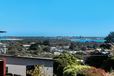 Experience the best in coastal family living - Photo 2