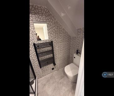 1 bedroom in a house share to rent - Photo 6