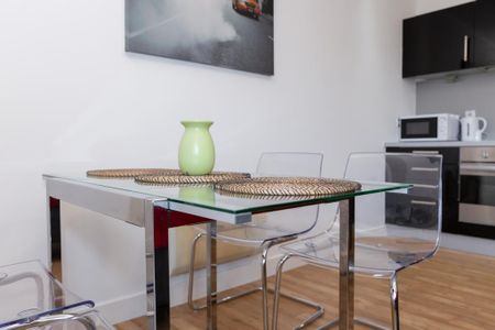 2 bedroom apartment to rent - Photo 4