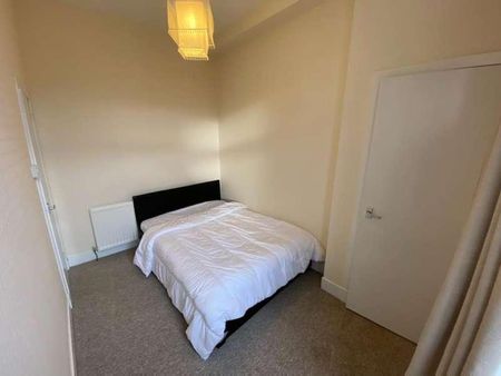 Wallfield Place, First Right, AB25 - Photo 3