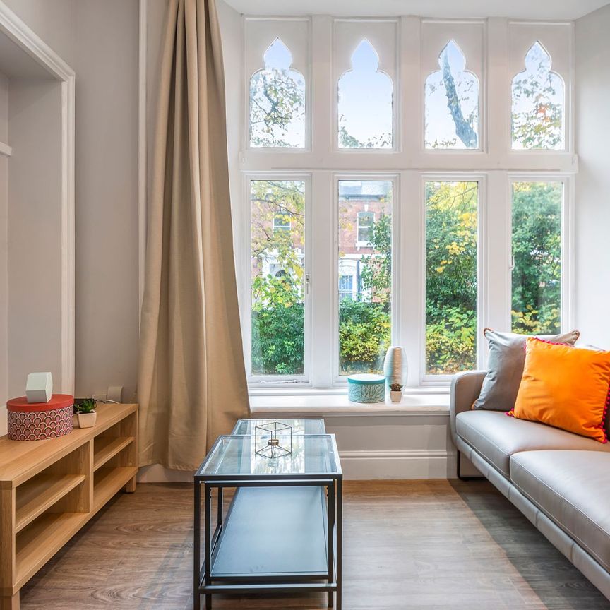 40 HYDE TERRACE Leeds - LS2 9LN - Photo 1