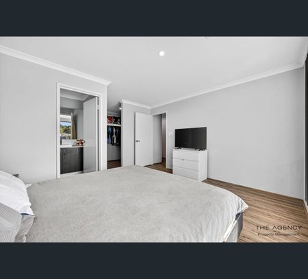 7 Kirrama Way, Yanchep, WA 6035 - Photo 2