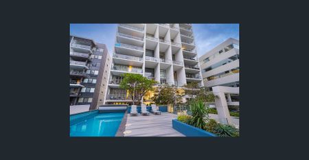 1 BEDROOM FURNISHED APARTMENT WITH SPECTACULAR SWAN RIVER VIEWS! - Photo 4