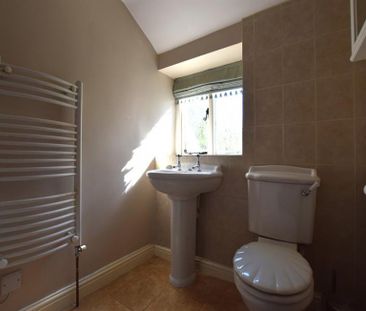 2 Bedroom Terraced To Let - Photo 5