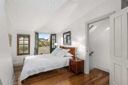 Convenient terrace living - Photo 2