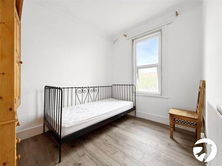 4 bedroom terraced house to rent - Photo 4