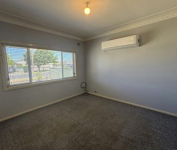TIDY THREE BEDROOM HOME - Photo 4