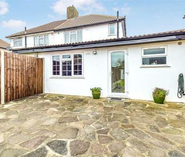 Overbury Crescent, New Addington, Croydon, CR0 - Photo 6