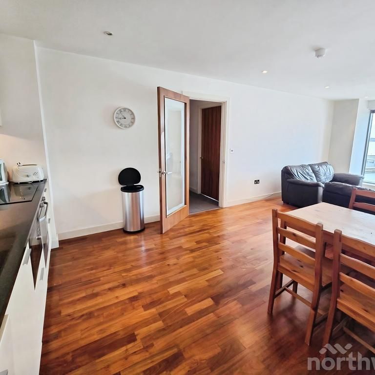 2 bedroom flat to rent - Photo 1