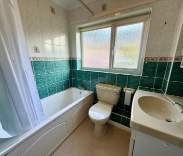 3 bedroom semi-detached house to rent - Photo 6