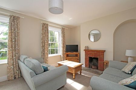 2 bedroom semi-detached house to rent - Photo 3