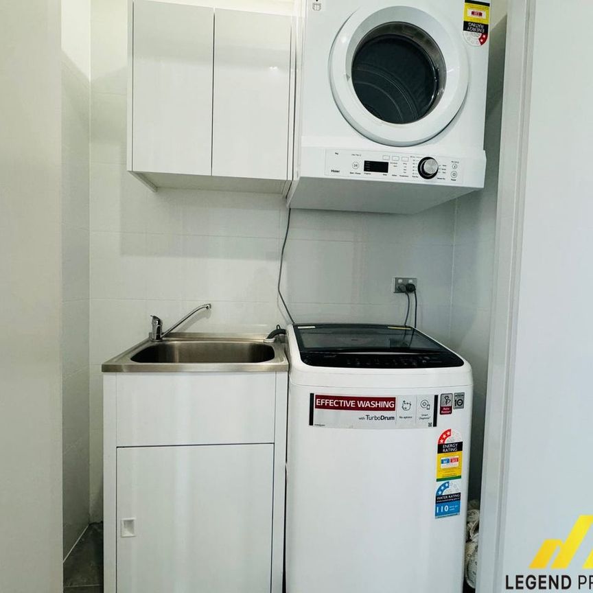 Luxurious Apartment | Walk to Macquarie University & Shopping Centre - Photo 1