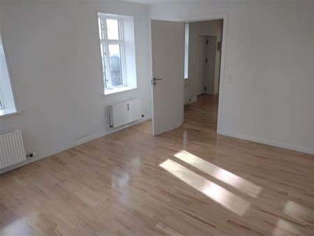 Østre Stationsvej (over for OBC) - Photo 5