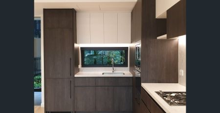 Stunning Designer Home + Study has Privacy & Serenity - Photo 4