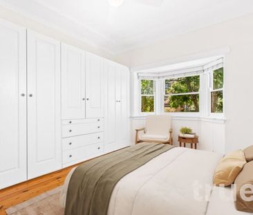 Grand Dual-Living Residence in the Heart of Five Dock - Photo 4