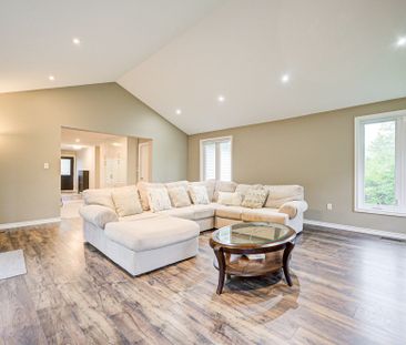 For Lease - 1147 Belle Aire Beach Road Unit# Upper Floor, Innisfil,... - Photo 1