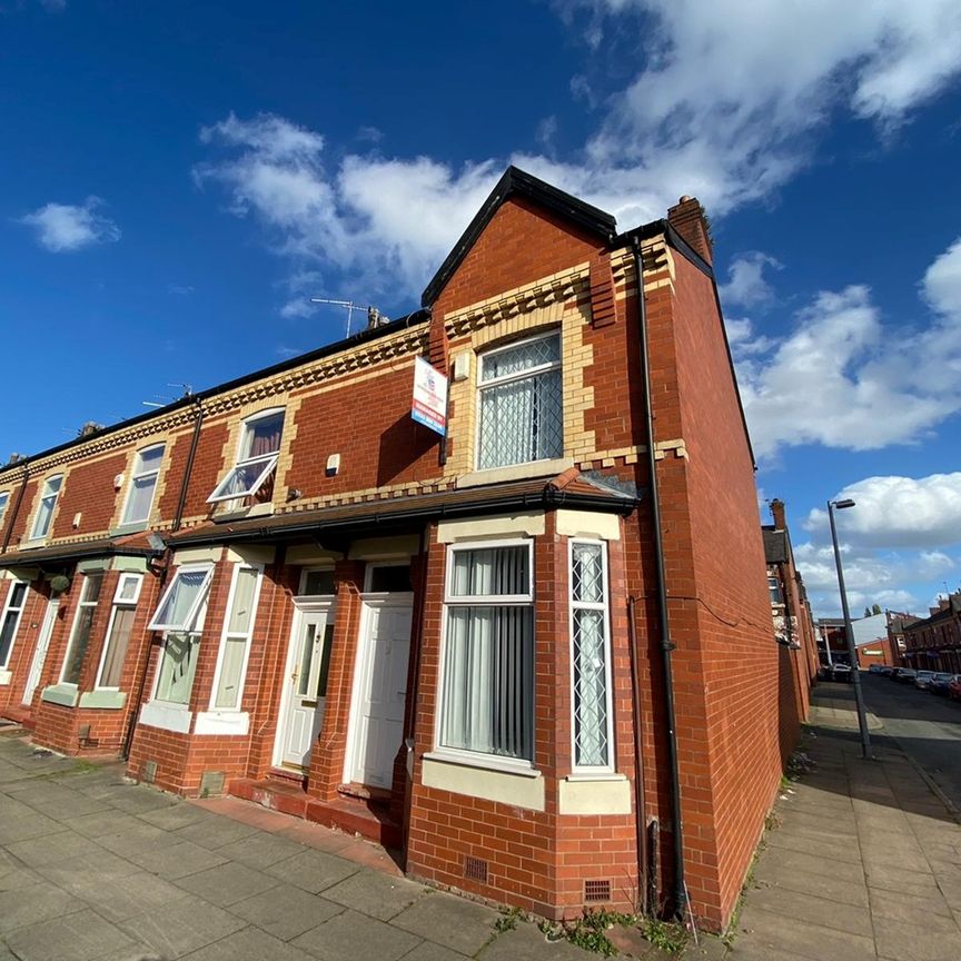 Room in a Shared House, Blandford Road, M6 - Photo 1