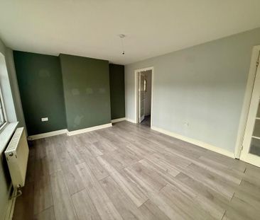 2 bedroom semi-detached house to rent - Photo 5