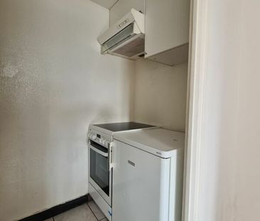 Studio on the 4th floor - Photo 4