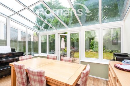 4 bedroom townhouse to rent - Photo 3