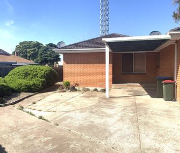 4/21 Beamish Street, Werribee, Vic 3030 - Photo 6