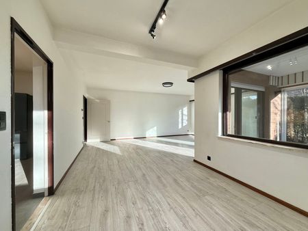 Rez-de-chaussée - à louer - Photo 3