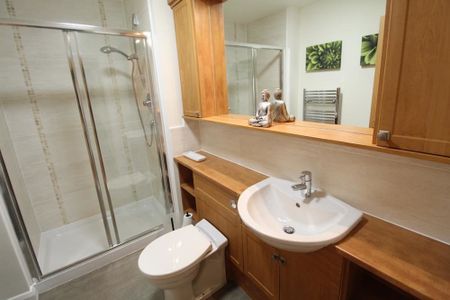 Queens Crescent, Top Floor, AB15 - Photo 2
