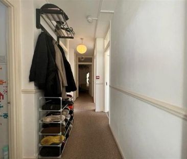 3 bedroom apartment to rent - Photo 3