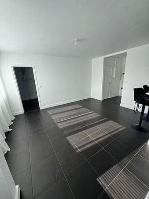 Location Appartement 2 pièces 45m² FONTENAY SOUS BOIS 94120 - Photo 1