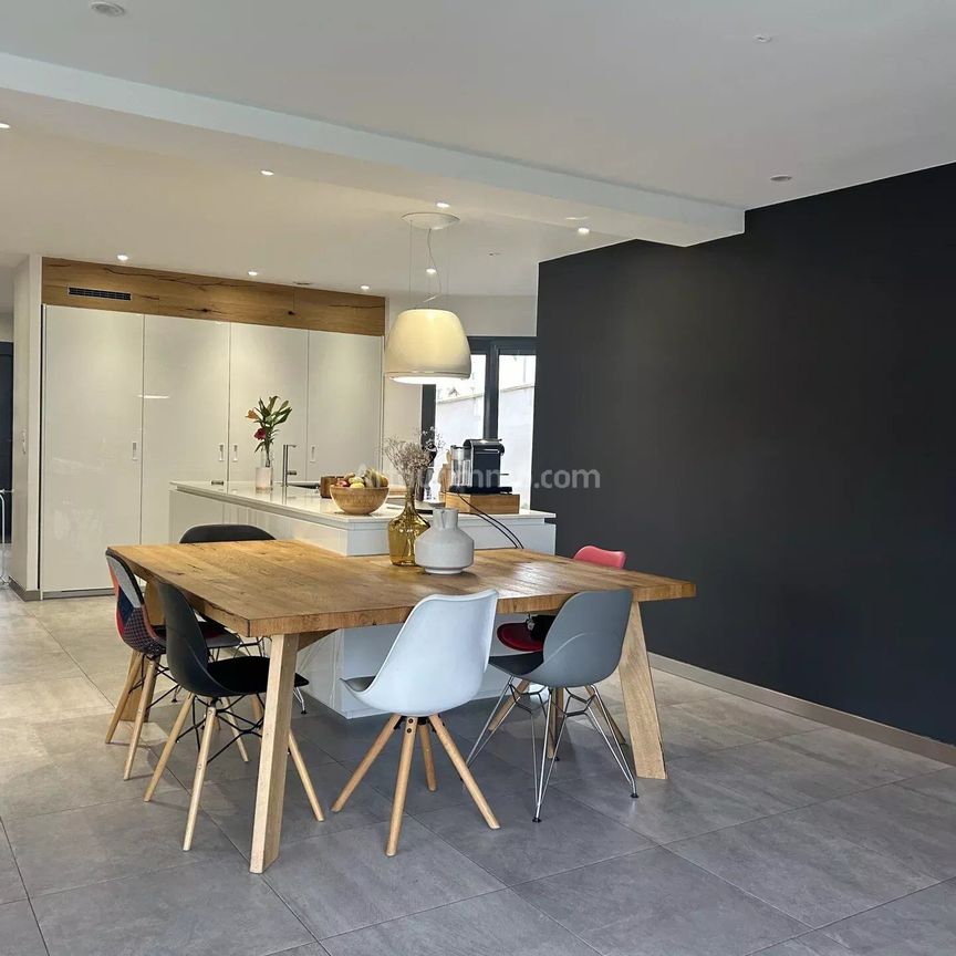 Location Maison 5 pièces 135 m2 à Montlebon - Photo 1