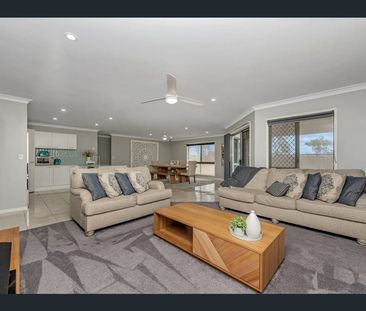 15 Pongamia Parade, Mount Low - Photo 6