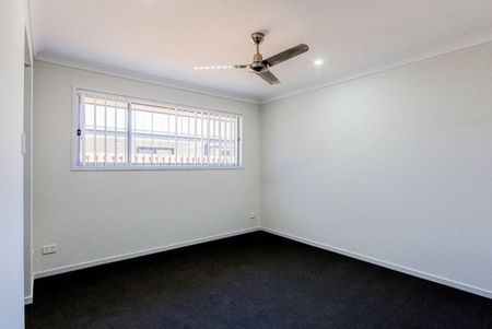 Beautiful Family Home - Photo 3
